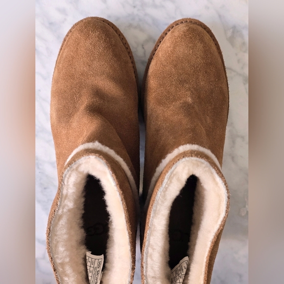UGG Tan Suede Shearling 3 Inch Heel Ankle Boot US 5 - Picture 4 of 7